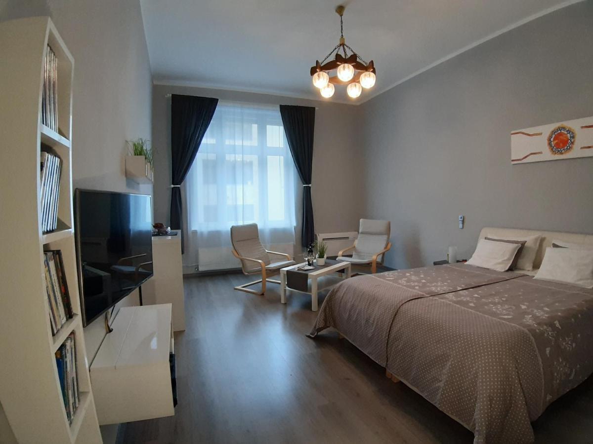 Central Apartment Budapest Bagian luar foto
