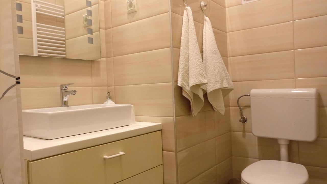 Central Apartment Budapest Bagian luar foto